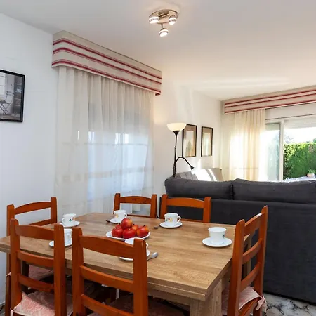 Isamar By Interhome فيلة Les Tres Cales