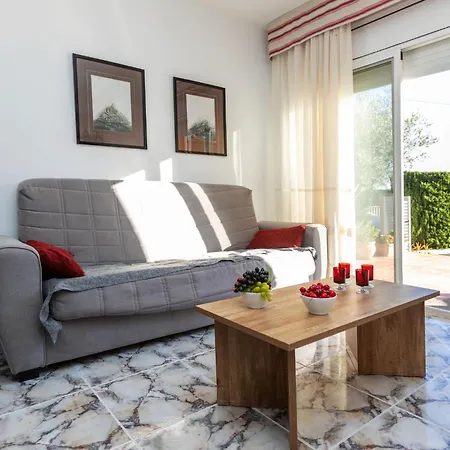 Isamar By Interhome فيلة Les Tres Cales